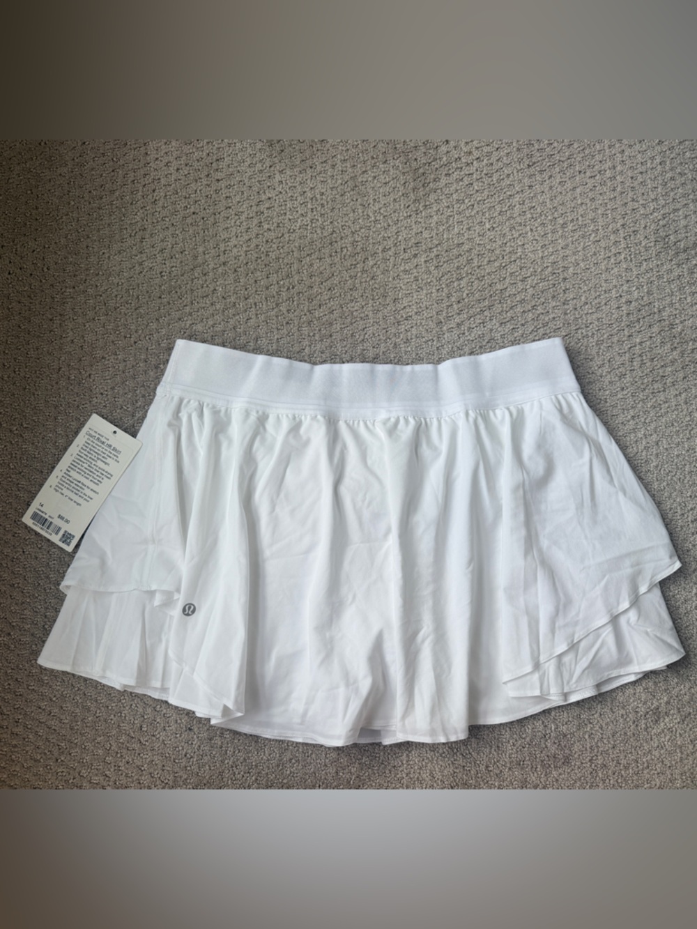 Lululemon Tennis Skirt White; High Rise court rival skirt Womens size 14